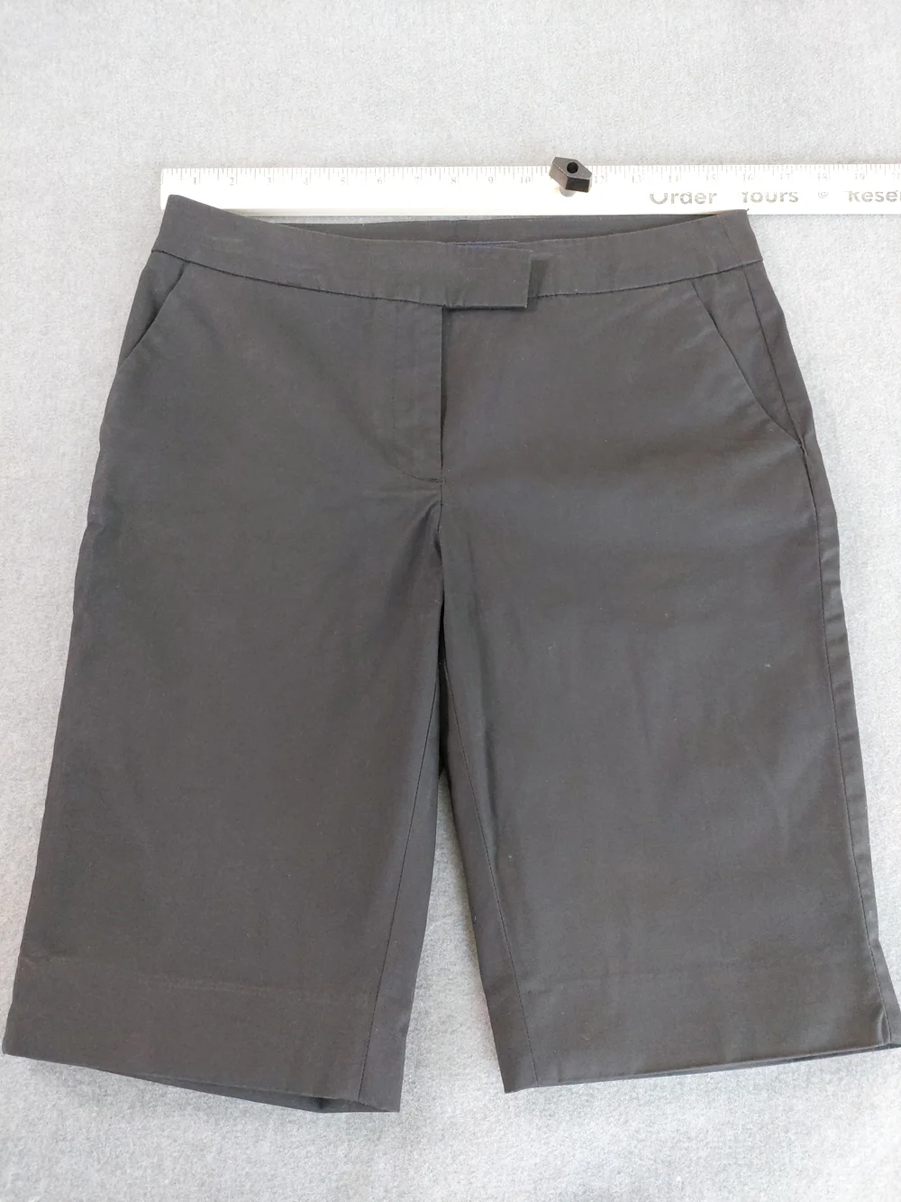 Jones New York Signature Black Stretch Bermuda Shorts Size 4 Minimalist Office - Picture 5 of 12